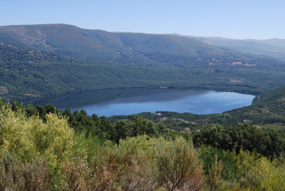 Boven aanzicht Lago Sanabria